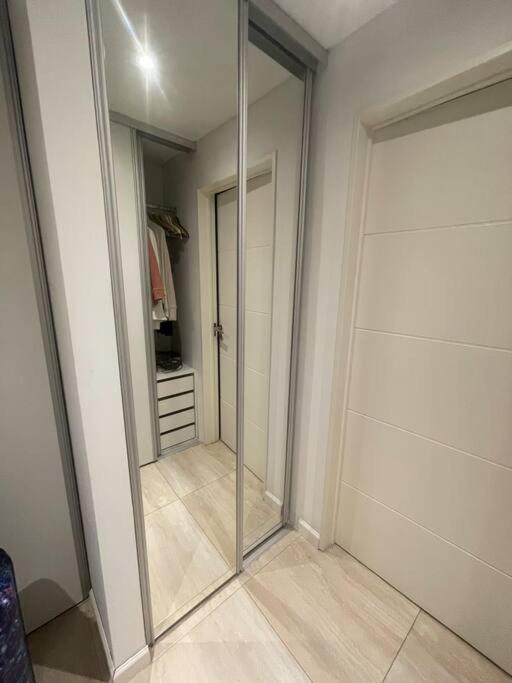 Location With Garage Appartement *